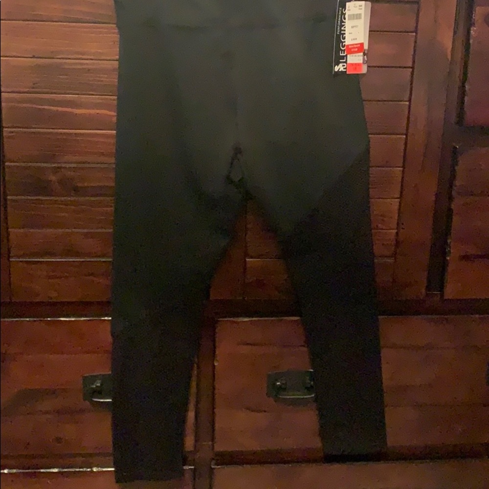 Women’s capri mesh leggings - Picture 6 of 7